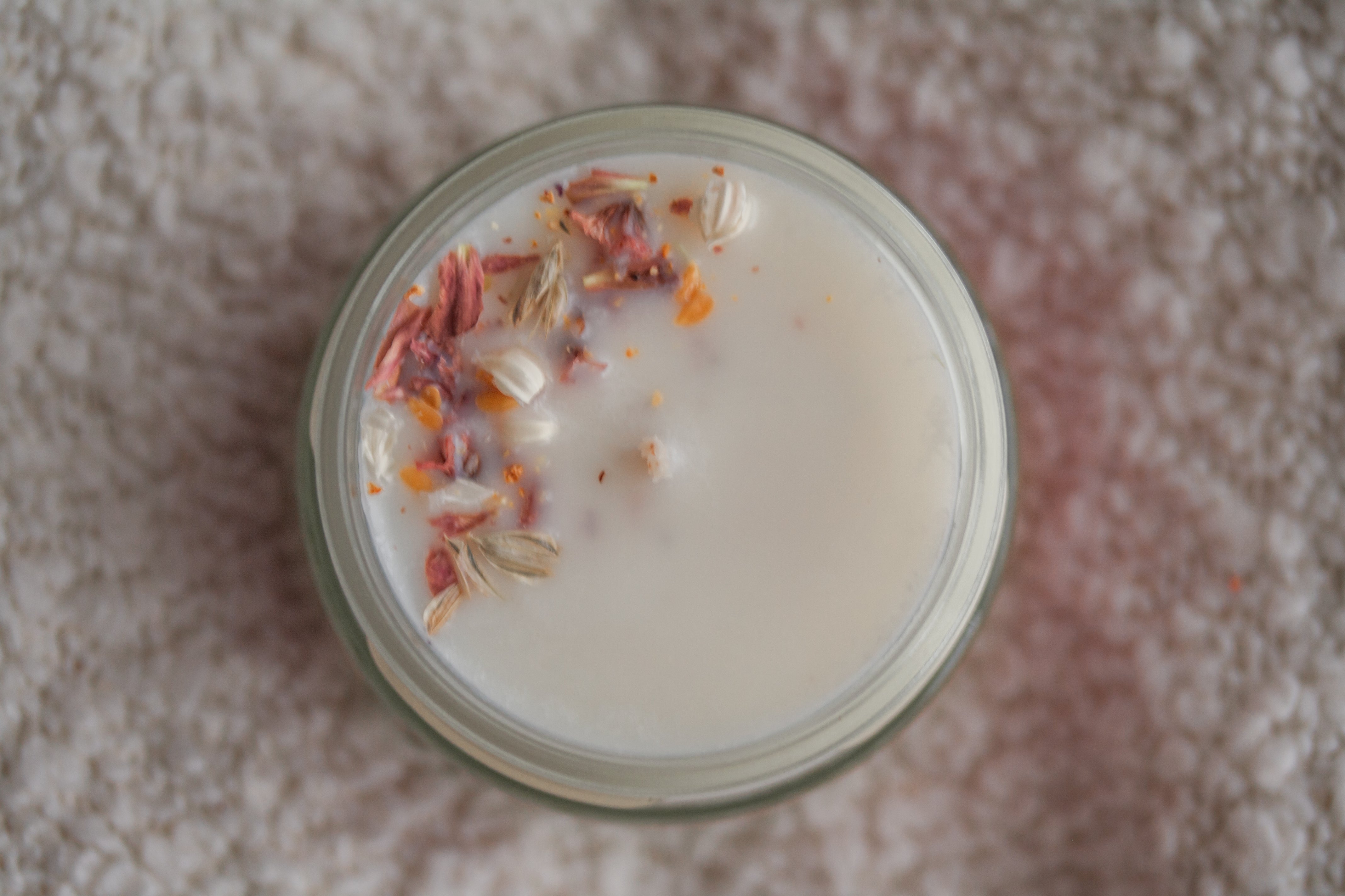 Chandelle Moment rempli d'amour- Fleur d'oranger, musc & sucre rose